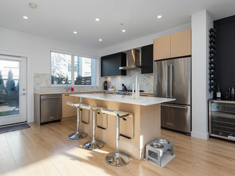 17-602 Lile Drive, North Vancouver, BC, V7G 0B3 - 4