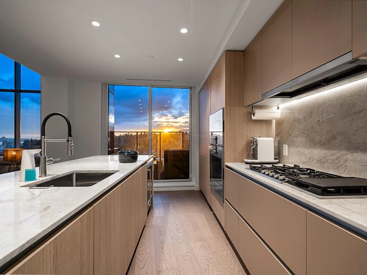 2406-1500 Fern Street, North Vancouver, BC, V7J 0E6 - 10