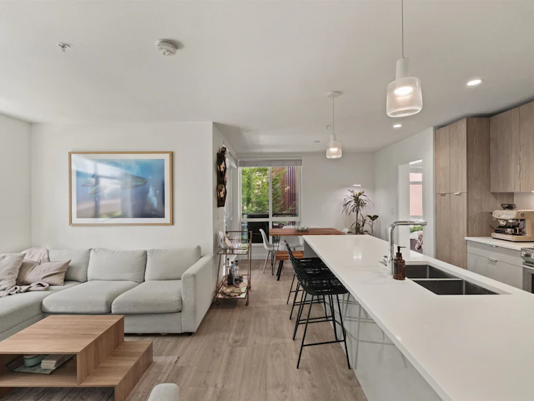 209-128 E 8th Street, North Vancouver, BC, V7L 0H2 - 3