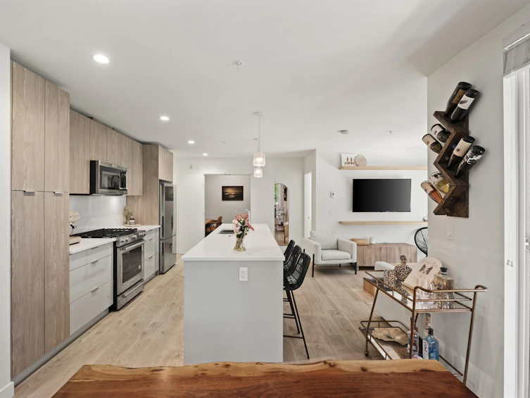 209-128 E 8th Street, North Vancouver, BC, V7L 0H2 - 17