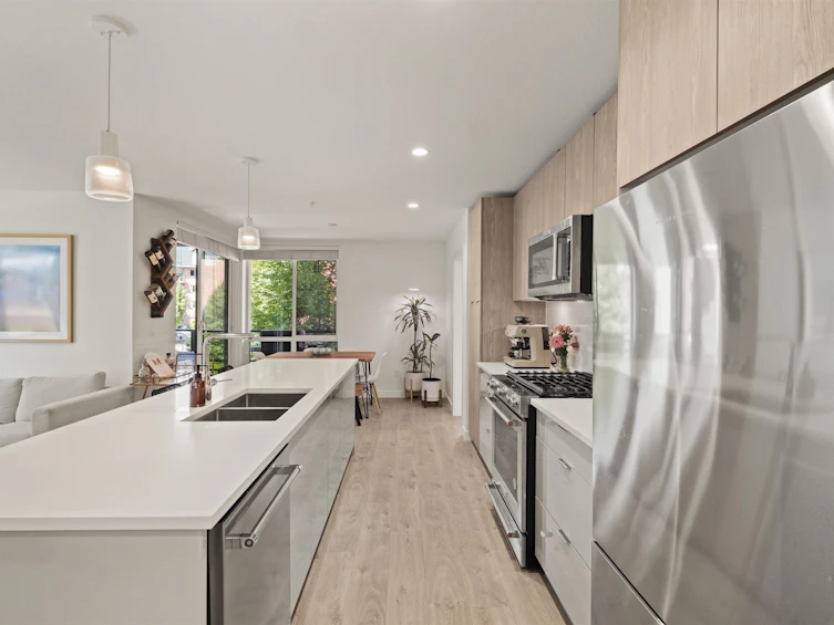 209-128 E 8th Street, North Vancouver, BC, V7L 0H2 - 9