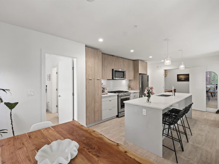 209-128 E 8th Street, North Vancouver, BC, V7L 0H2 - 16