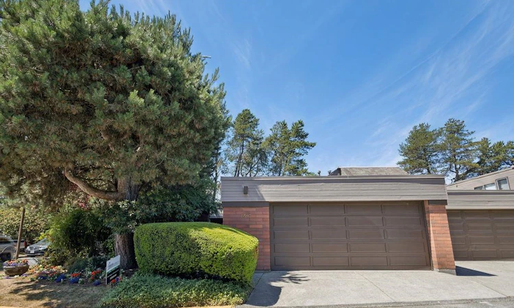 6597 Pinehurst Drive