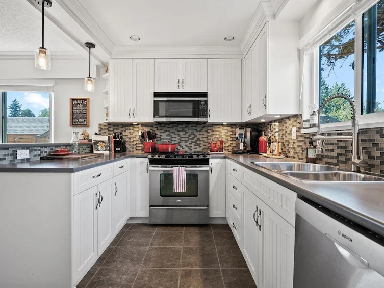 4851 55b Street, Delta, BC, V4K 3V7 - 2