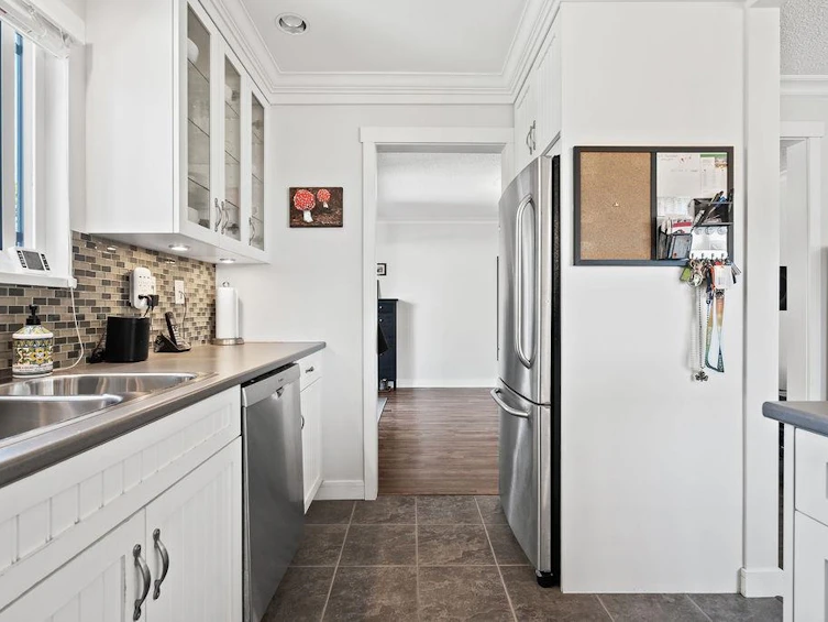 4851 55b Street, Delta, BC, V4K 3V7 - 3