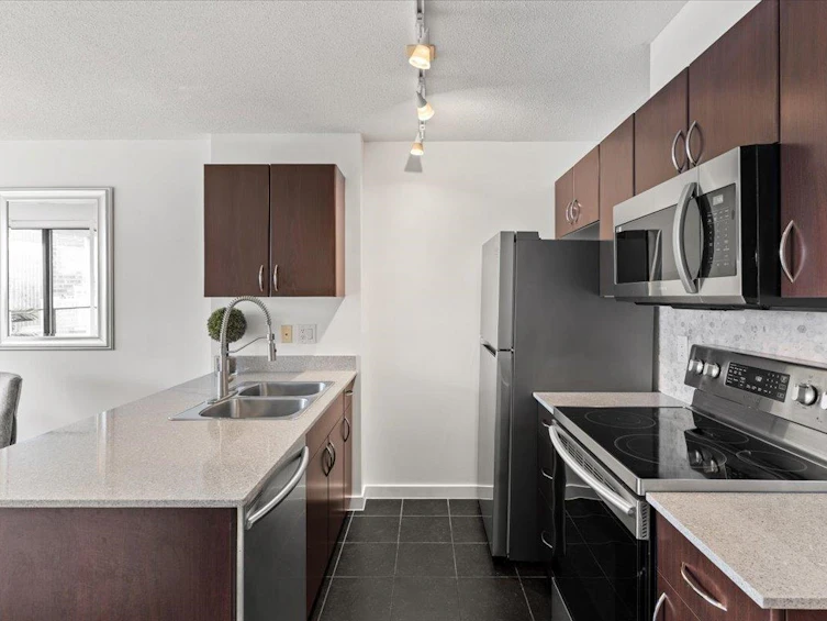 2123-938 Smithe Street, Vancouver, BC, V6Z 3H8 - 4