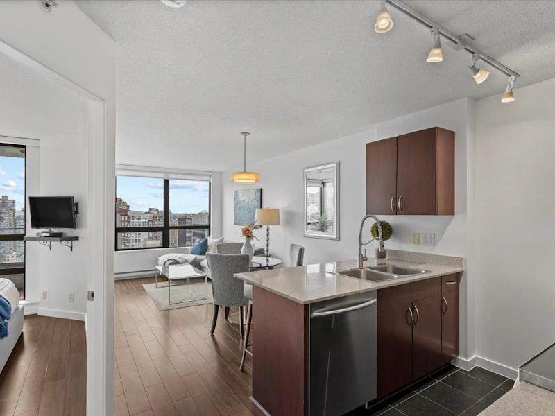 2123 - 938 Smithe Street, Vancouver BC V6Z 3H8