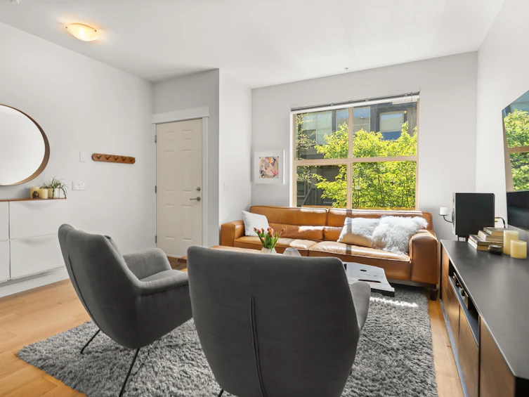 3-307 E 15th Street, North Vancouver, BC, V7L 2R6 - 9