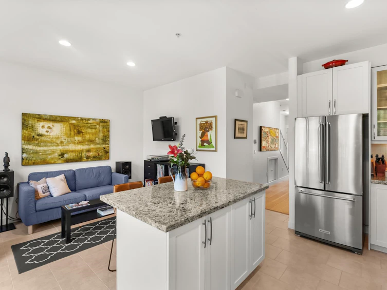 3-307 E 15th Street, North Vancouver, BC, V7L 2R6 - 13