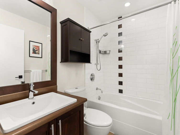 3-307 E 15th Street, North Vancouver, BC, V7L 2R6 - 35