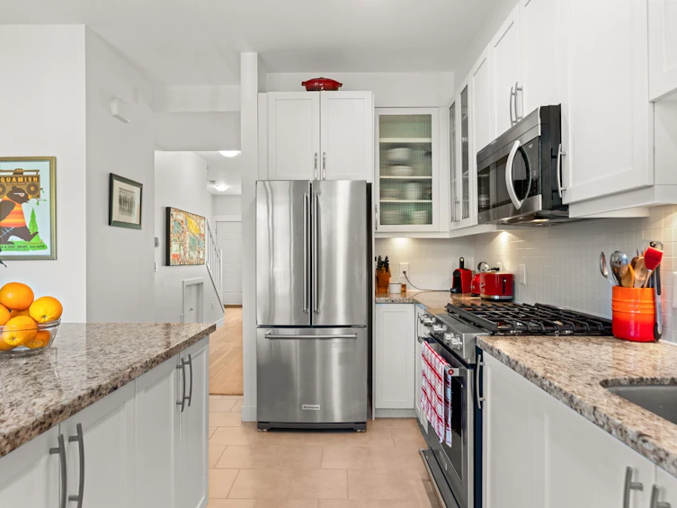 3-307 E 15th Street, North Vancouver, BC, V7L 2R6 - 16