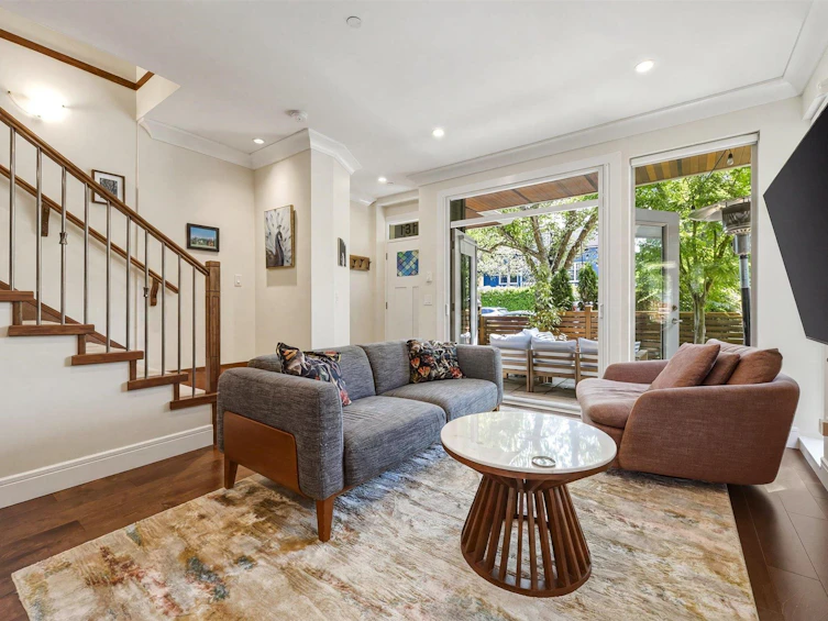 1181 E 19th Avenue, Vancouver, BC, V5V 1K9 - 5