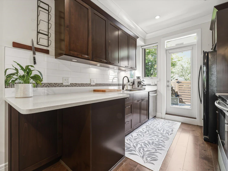 1181 E 19th Avenue, Vancouver, BC, V5V 1K9 - 10