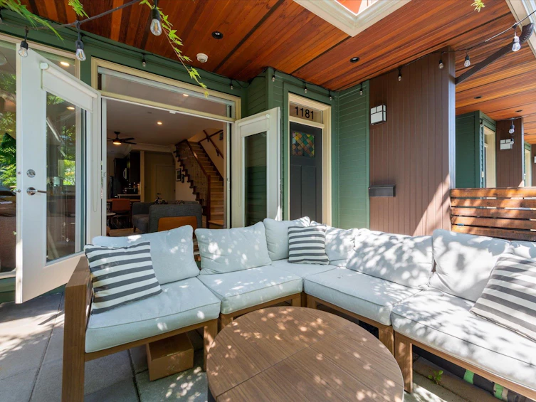 1181 E 19th Avenue, Vancouver, BC, V5V 1K9 - 3