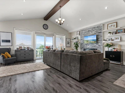 15-8295 Nixon Road - 4