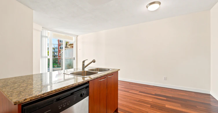 516-4028 Knight Street, Vancouver, BC, V5N 5Y8 - 8