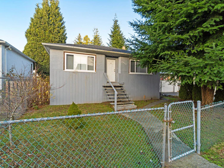 5277 Imperial Street, Burnaby, BC, V5J 1E5