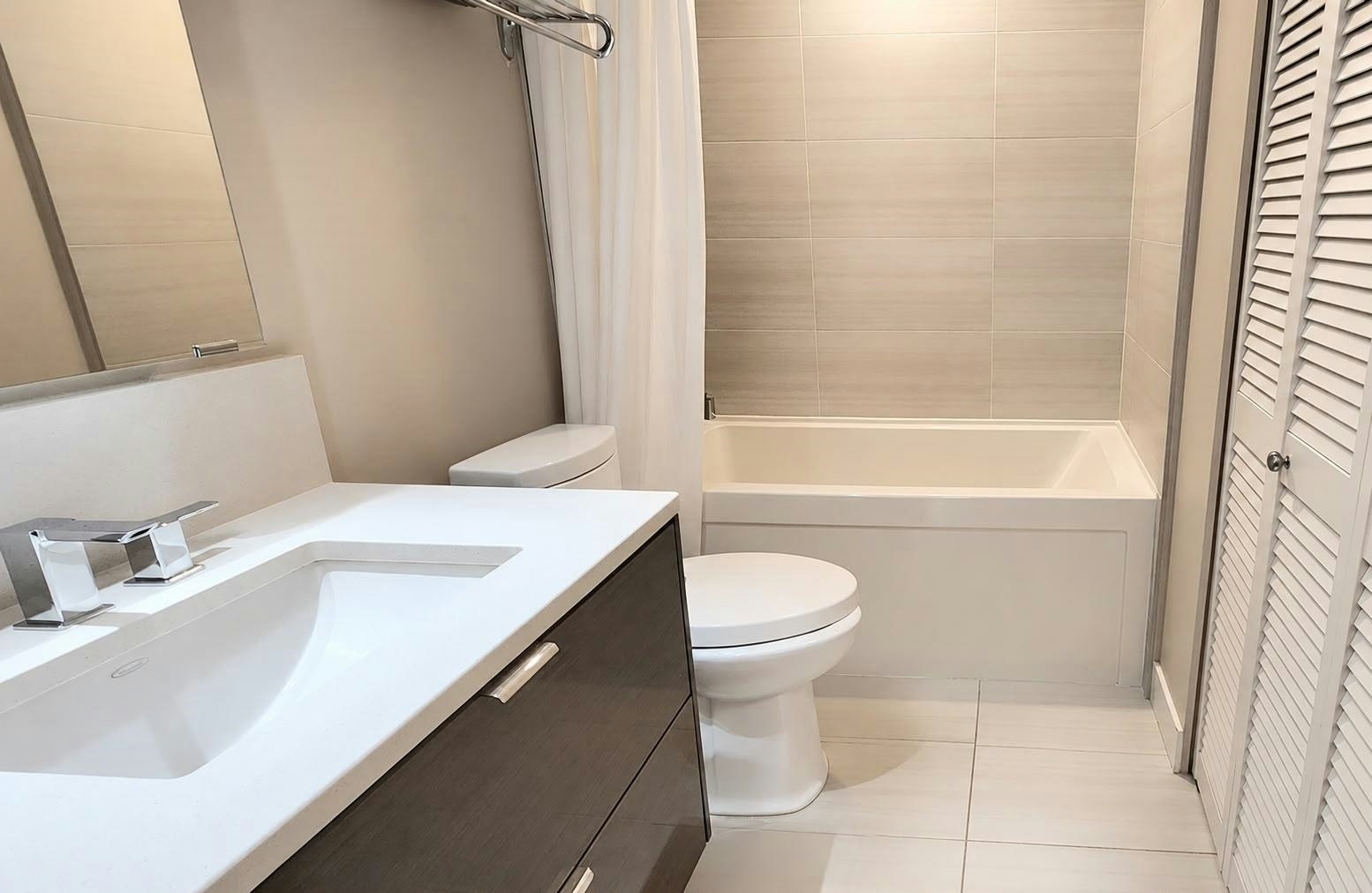105-1777 W 7th Avenue, Vancouver, BC, V6J 0E5 - 4