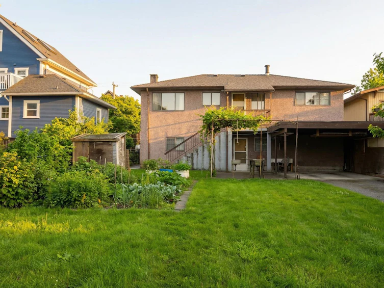 1955 Turner Street, Vancouver, BC, V5L 1Z9 - 6