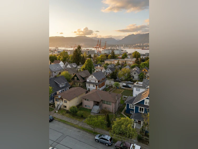 1955 Turner Street, Vancouver, BC, V5L 1Z9 - 10