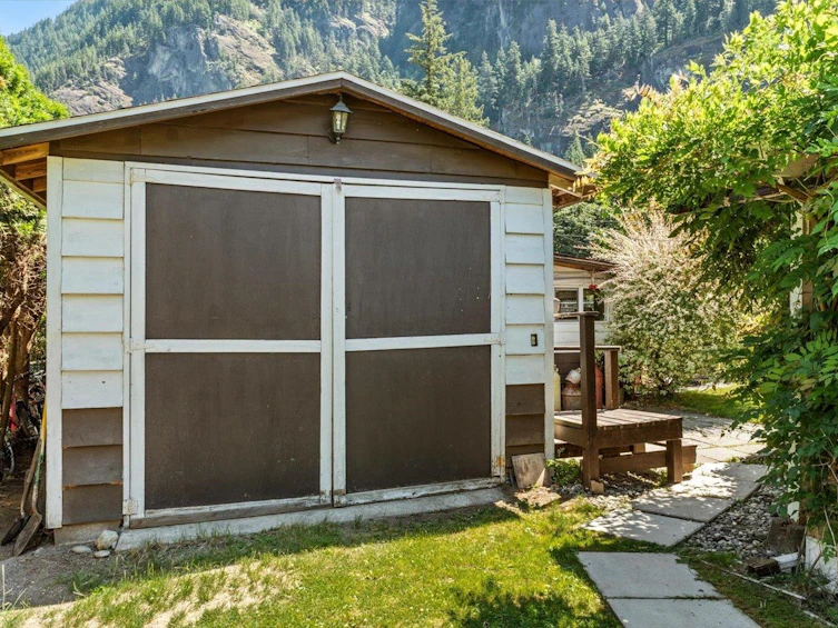 19834 Peter Street, Hope, BC, V0X 1L2 - 11