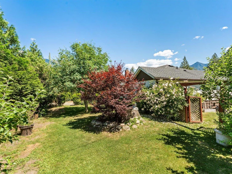 19834 Peter Street, Hope, BC, V0X 1L2 - 9