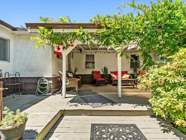 19834 Peter Street, Hope, BC, V0X 1L2 - 4