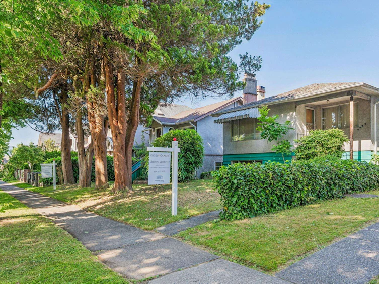 4420 Perry Street, Vancouver, BC, V5N 3X5 - 7