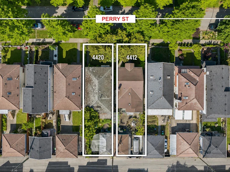 4412 Perry Street, Vancouver, BC, V5N 3X5