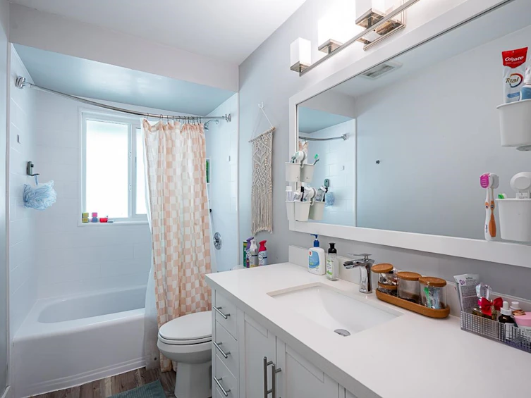 17223 61b Avenue, Surrey, BC, V3S 5M7 - 24