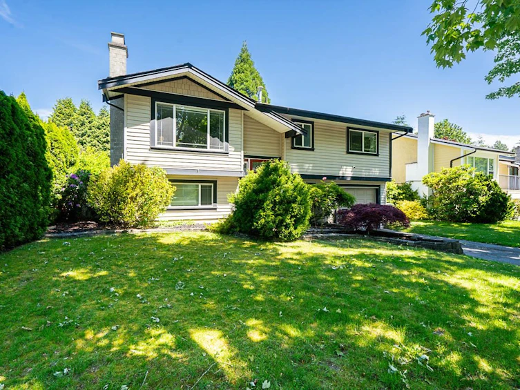 17223 61b Avenue, Surrey, BC, V3S 5M7
