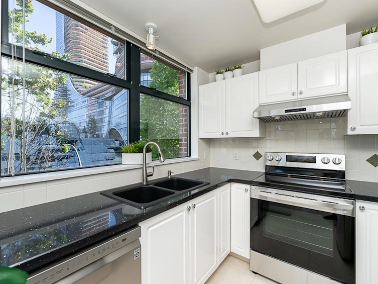 307-588 W 45th Avenue, Vancouver, BC, V5Z 4S3 - 5