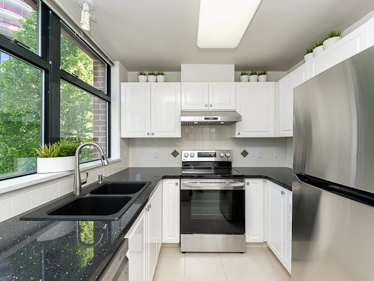 307-588 W 45th Avenue, Vancouver, BC, V5Z 4S3 - 6