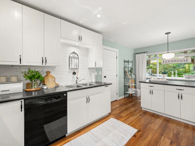 23014 70a Avenue - 5