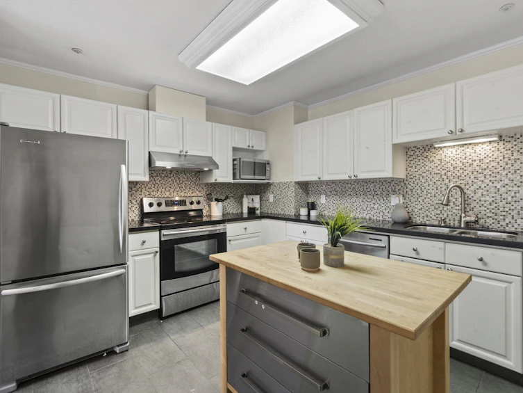 425-3 Rialto Court, New Westminster, BC, V3M 6P2 - 7