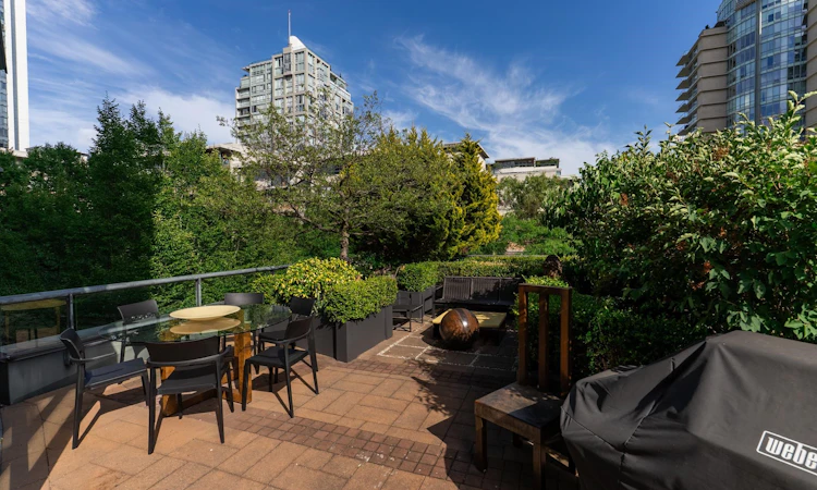 5A-139 Drake Street