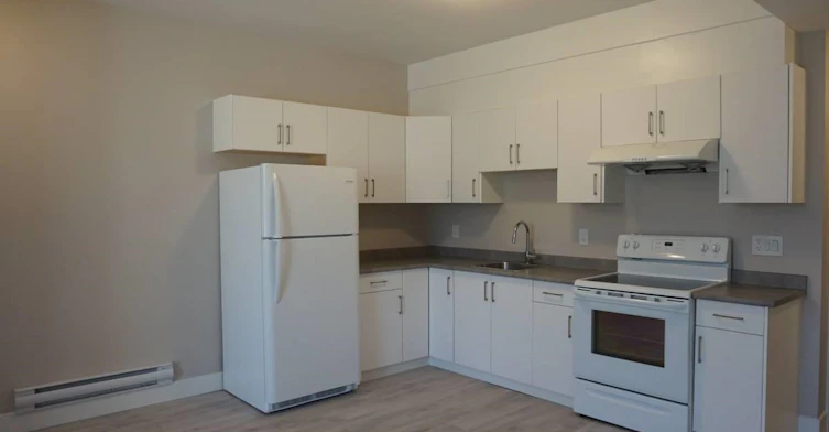 3537 Archworth Avenue, Coquitlam, BC, V3E 0L6 - 2
