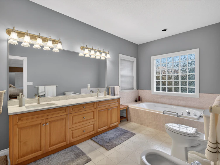 18055 98 Avenue, Surrey, BC, V4N 4V5 - 17