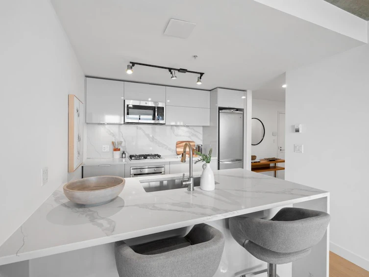 3705-128 W Cordova Street, Vancouver, BC, V6B 0E6 - 11