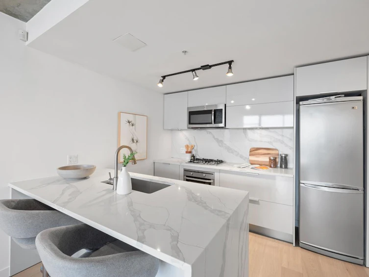 3705-128 W Cordova Street, Vancouver, BC, V6B 0E6 - 12