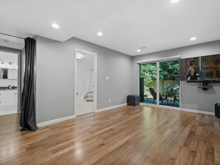 10-1 Aspenwood Drive, Port Moody, BC, V3H 4X8 - 34