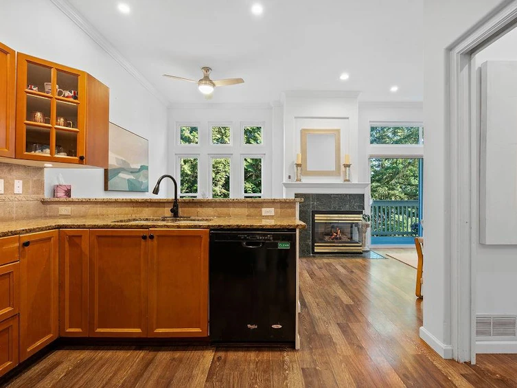 10-1 Aspenwood Drive, Port Moody, BC, V3H 4X8 - 18