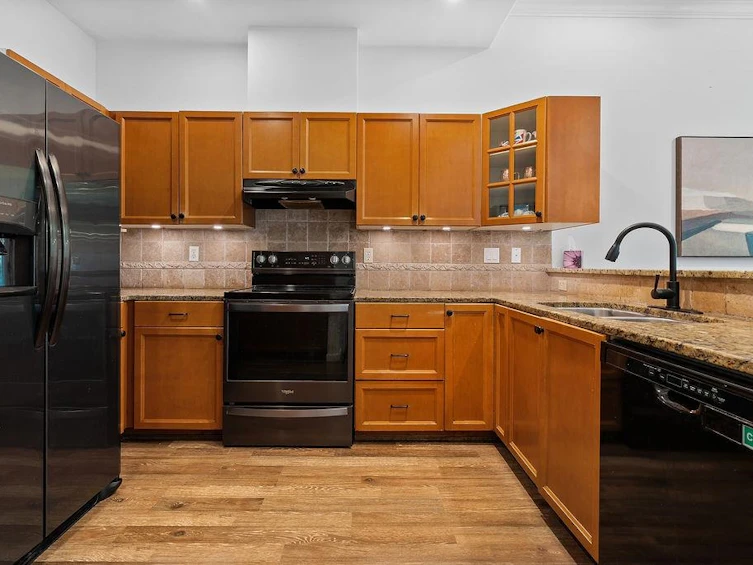 10-1 Aspenwood Drive, Port Moody, BC, V3H 4X8 - 19