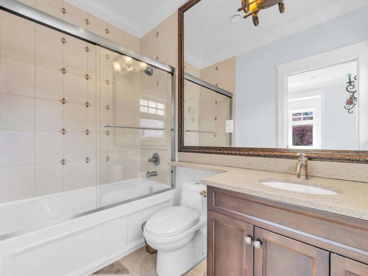 1675 W 59th Avenue, Vancouver, BC, V6P 1Z3 - 30