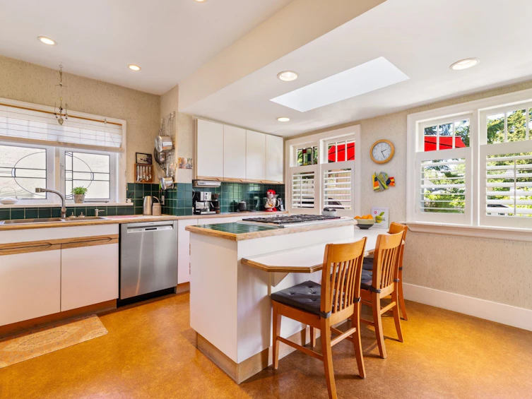 4057 W 18th Avenue, Vancouver, BC, V6S 1B9 - 5