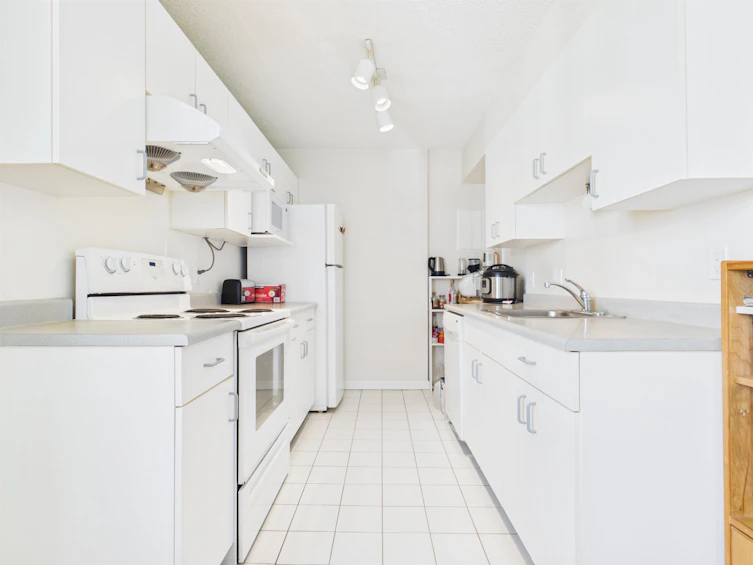1702-5645 Barker Avenue, Burnaby, BC, V5H 3Z5 - 10