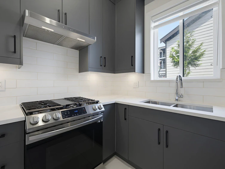 16707 15a Avenue, Surrey, BC, V3Z 9M4 - 18