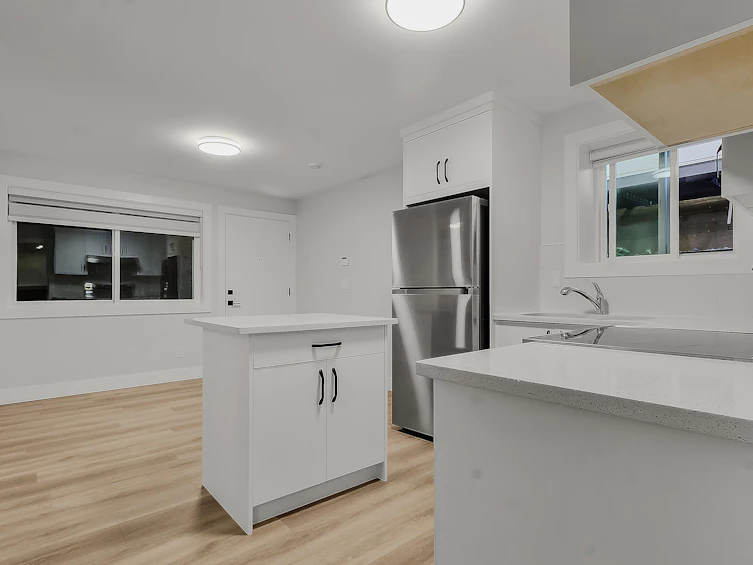 16707 15a Avenue, Surrey, BC, V3Z 9M4 - 30
