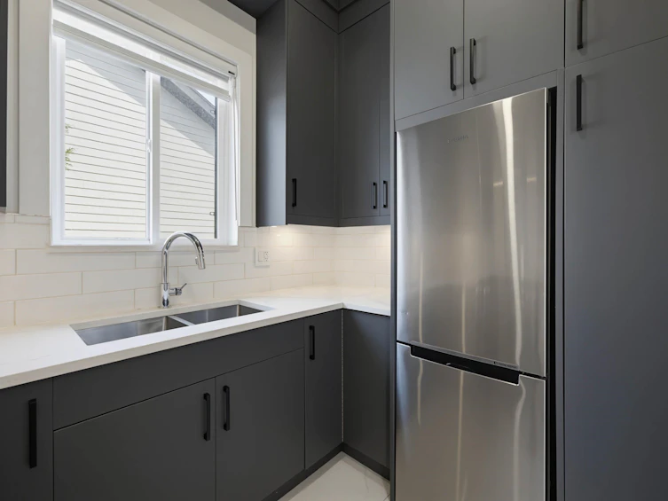 16707 15a Avenue, Surrey, BC, V3Z 9M4 - 17