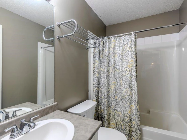 8627 Henderson Street, Mission, BC, V2V 7P9 - 33